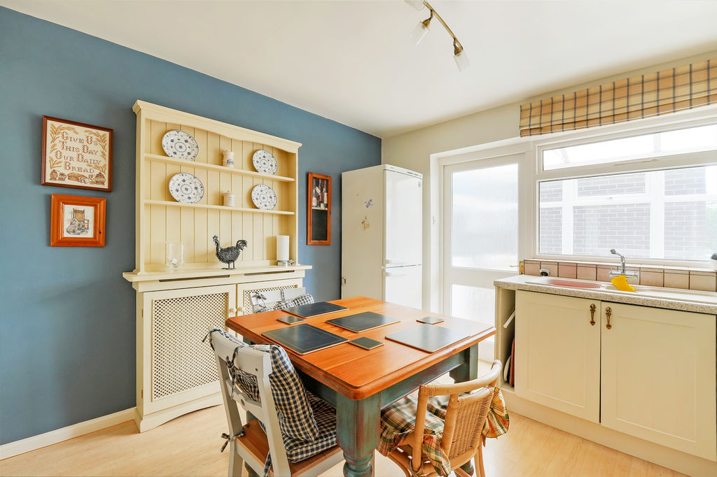 Burlington Grove Dore